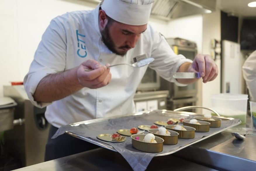 Photography from: Concurso de Cocina y Pastelería del CETT | Aula Restaurant